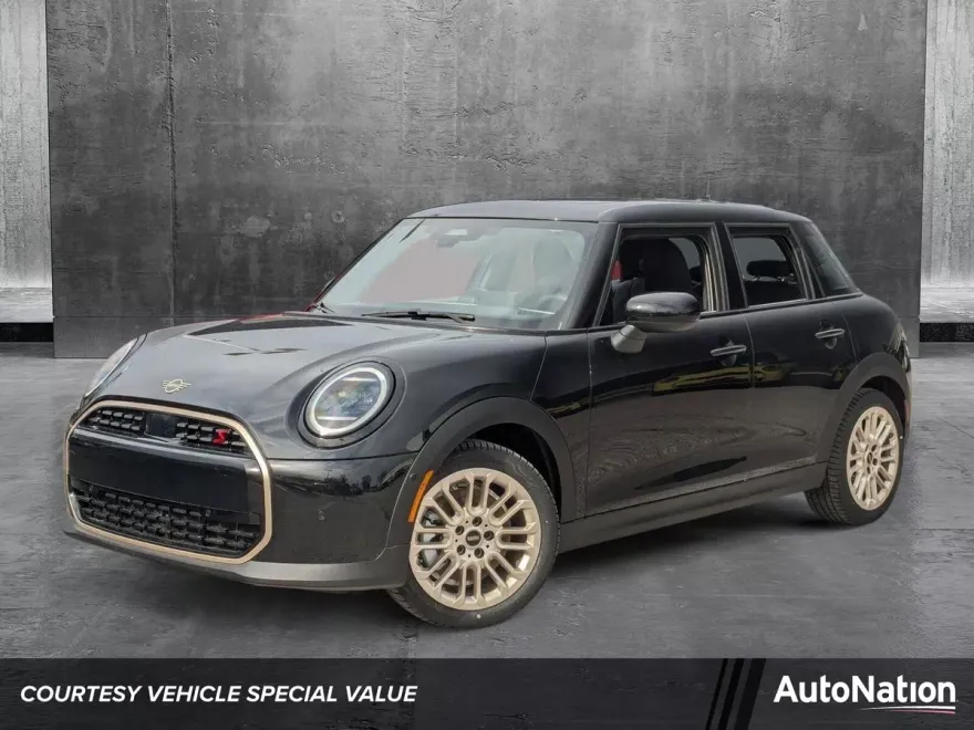 2025 Mini Cooper 4 Door Hardtop S photo 1