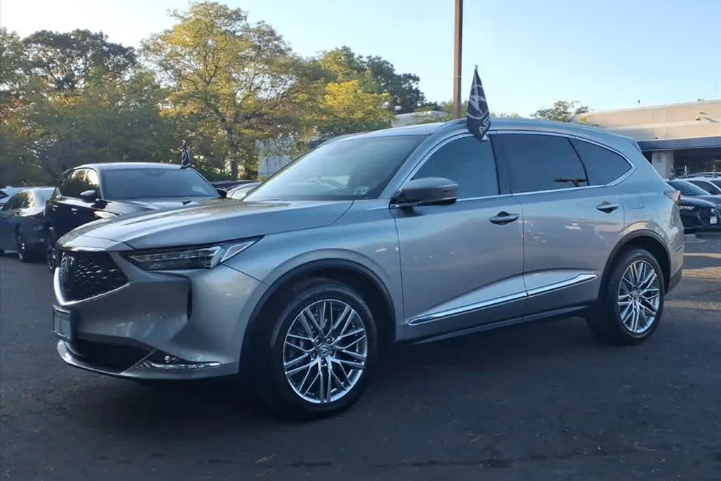 2024 Acura MDX SH-AWD Advance photo 1