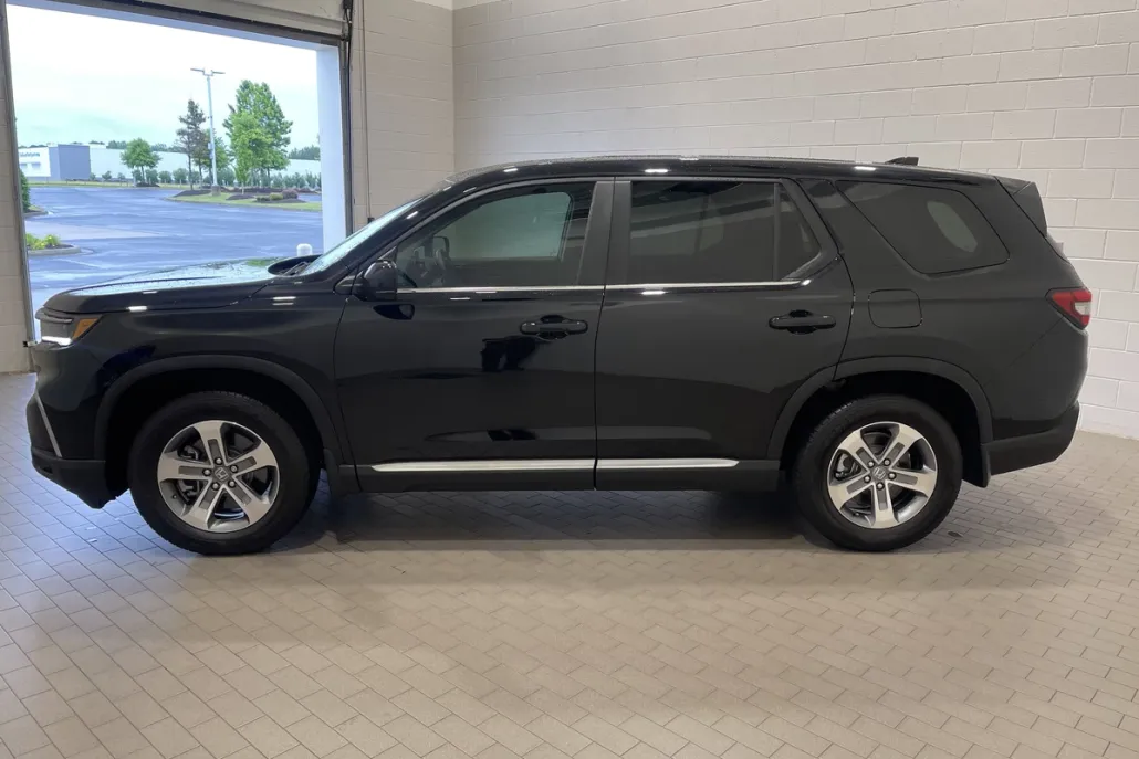 2024 Honda Pilot EX-L photo 1