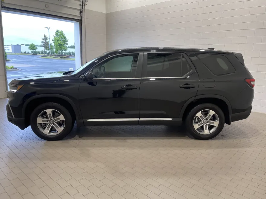 2024 Honda Pilot EX-L photo 1