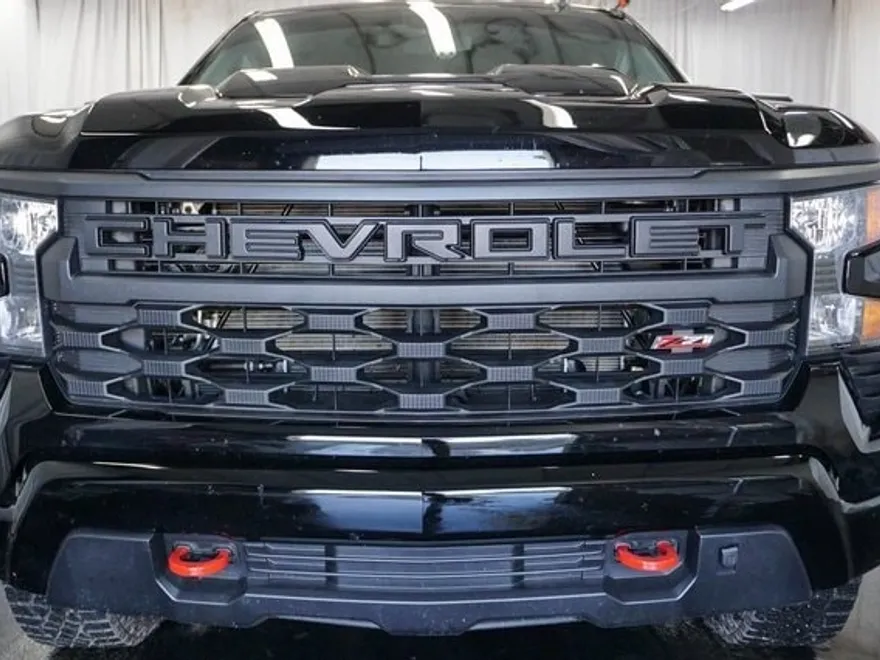 2025 Chevrolet Silverado 1500 Custom Trail Boss photo 1