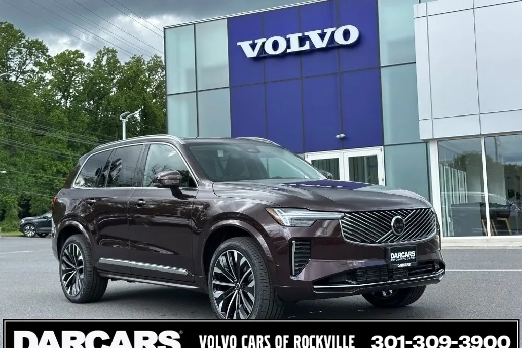 2025 Volvo XC90 T8 Plus photo 1