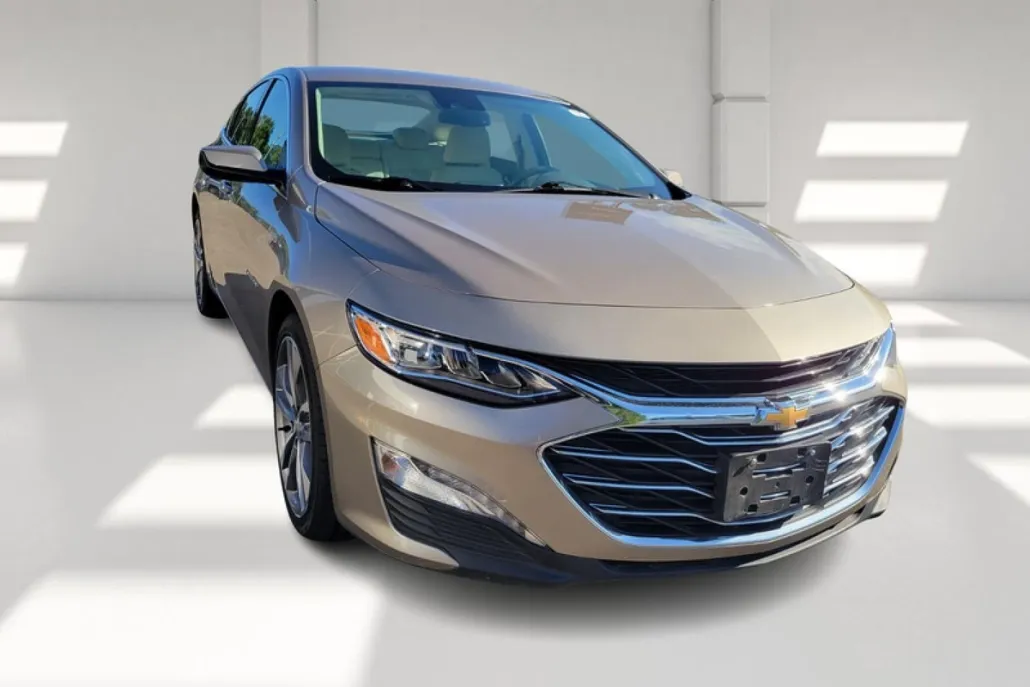 2024 Chevrolet Malibu Premier 2LT photo 1
