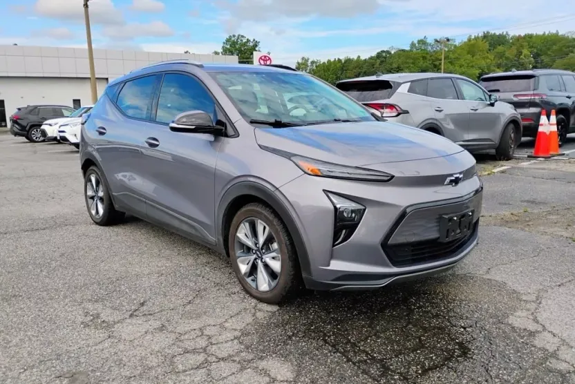 2023 Chevrolet Bolt EUV photo 1