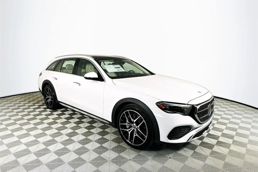 2026 Mercedes Benz E 4MATIC All-Terrain Wagon photo 1
