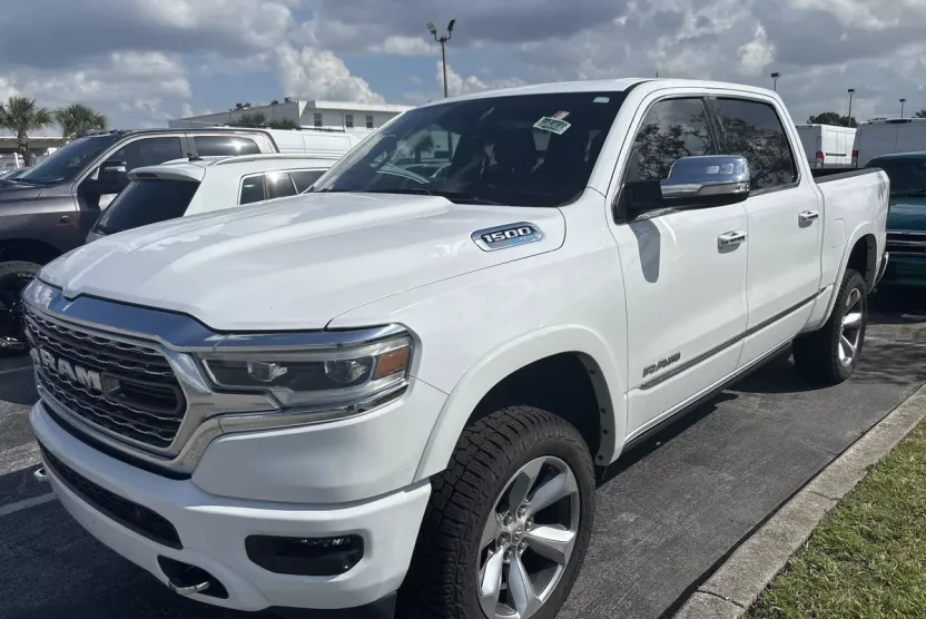 2021 Ram 1500 Limited photo 1