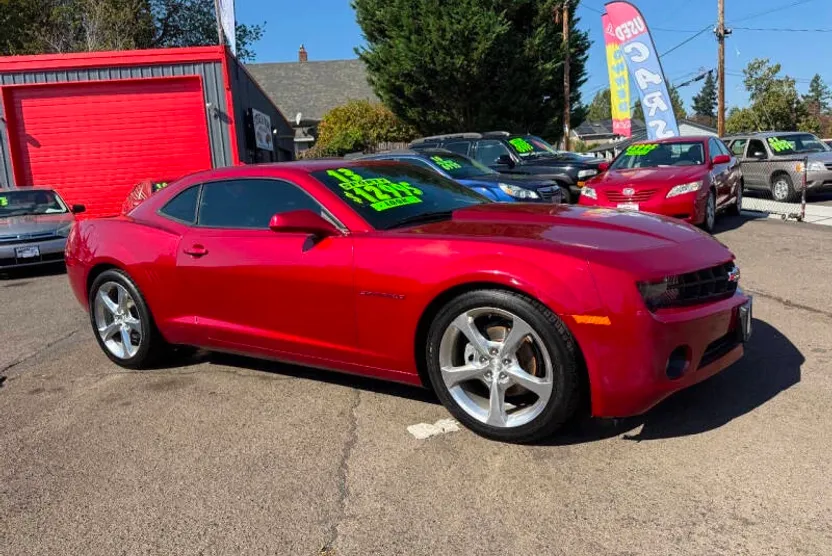 2013 Chevrolet Camaro Coupe 2LT photo 1