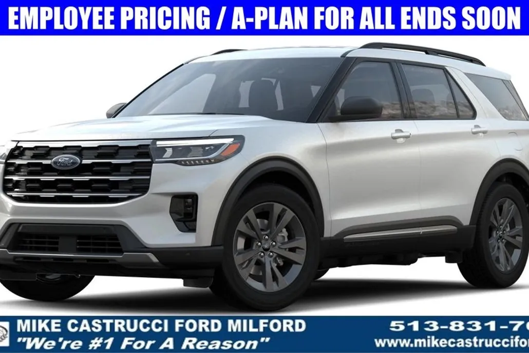 2025 Ford Explorer photo 1