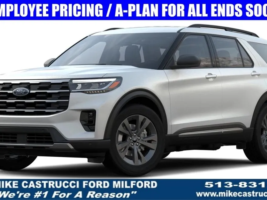 2025 Ford Explorer photo 1