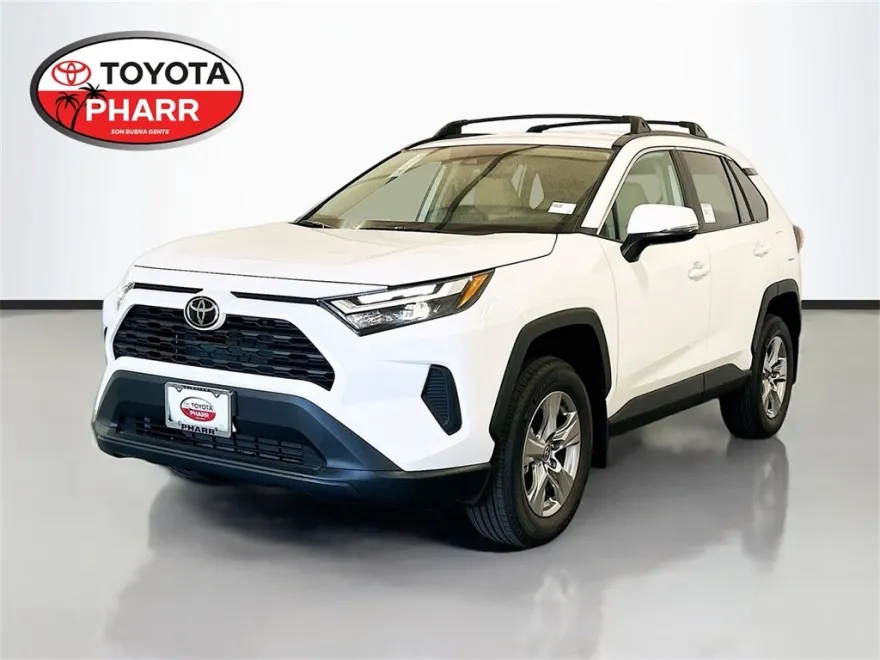 2025 Toyota RAV4 XLE photo 1