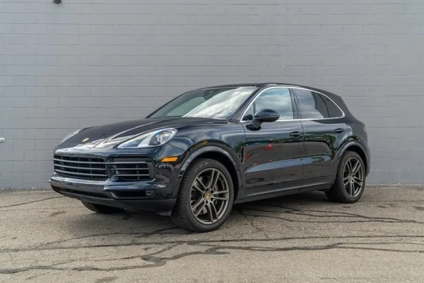 2021 Porsche Cayenne Base photo 1