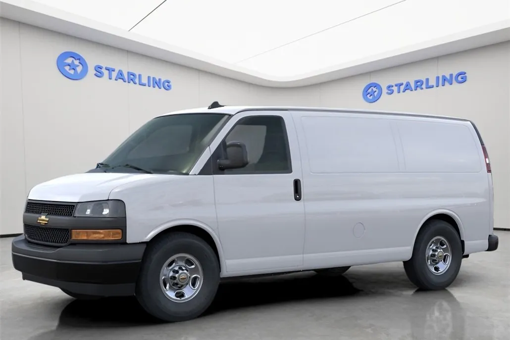 2025 Chevrolet Express Cargo 2500 photo 1
