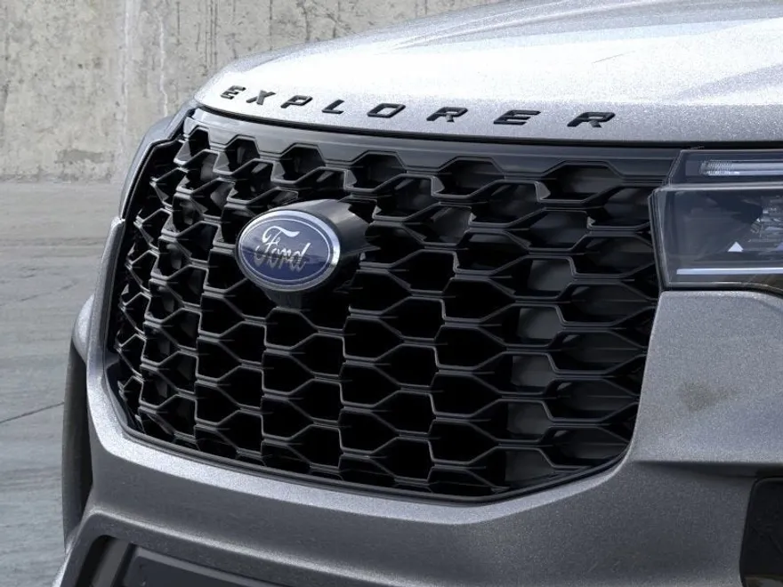 2025 Ford Explorer ST-Line photo 15
