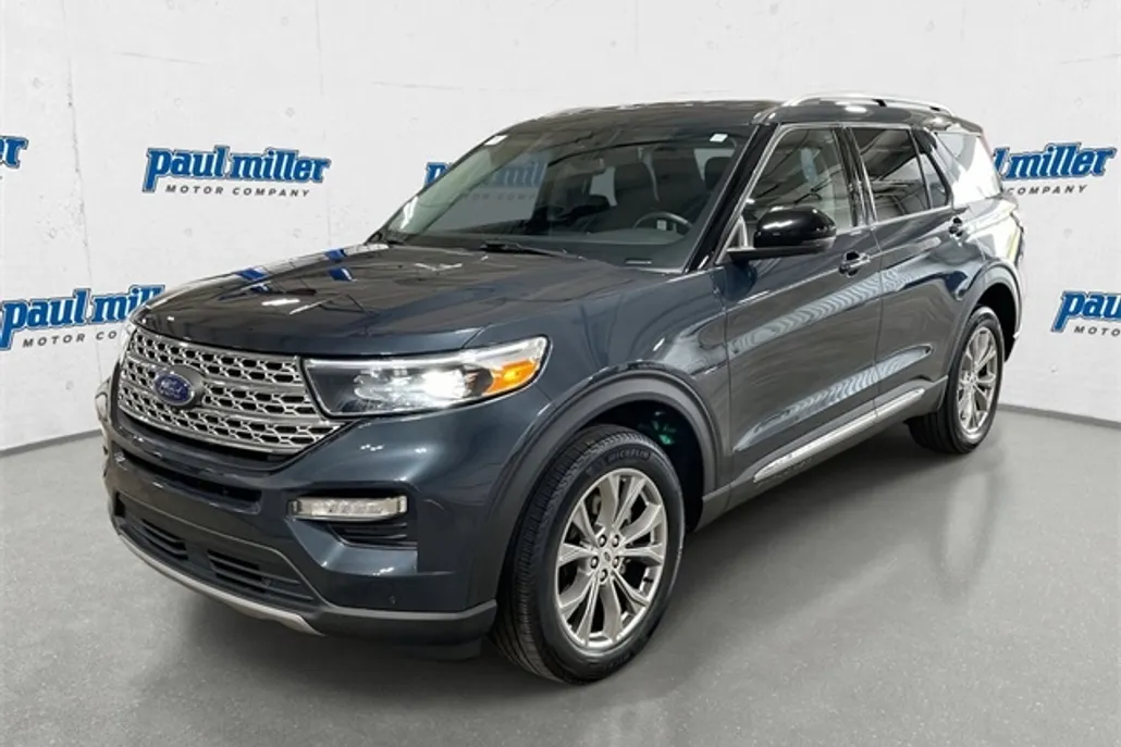 2022 Ford Explorer Limited photo 1