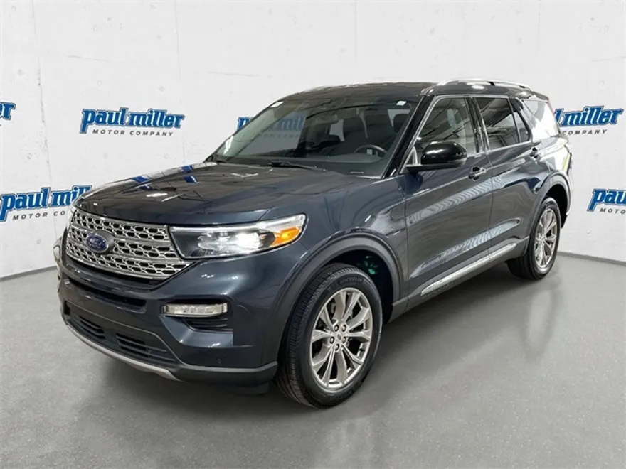 2022 Ford Explorer Limited photo 1