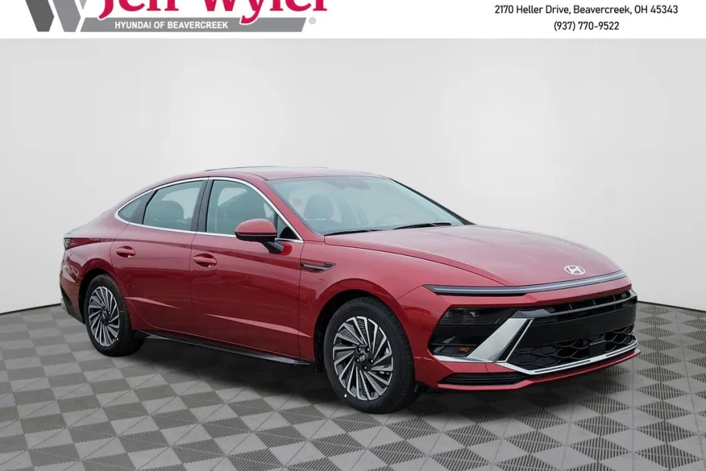 2025 Hyundai Sonata Hybrid SEL photo 1
