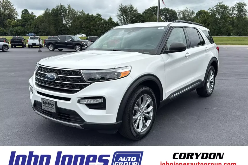 2022 Ford Explorer XLT photo 1