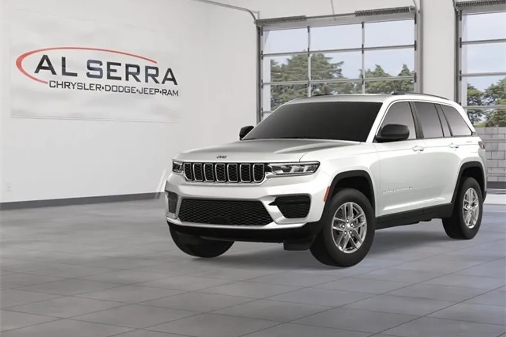2025 Jeep Grand Cherokee Base photo 1