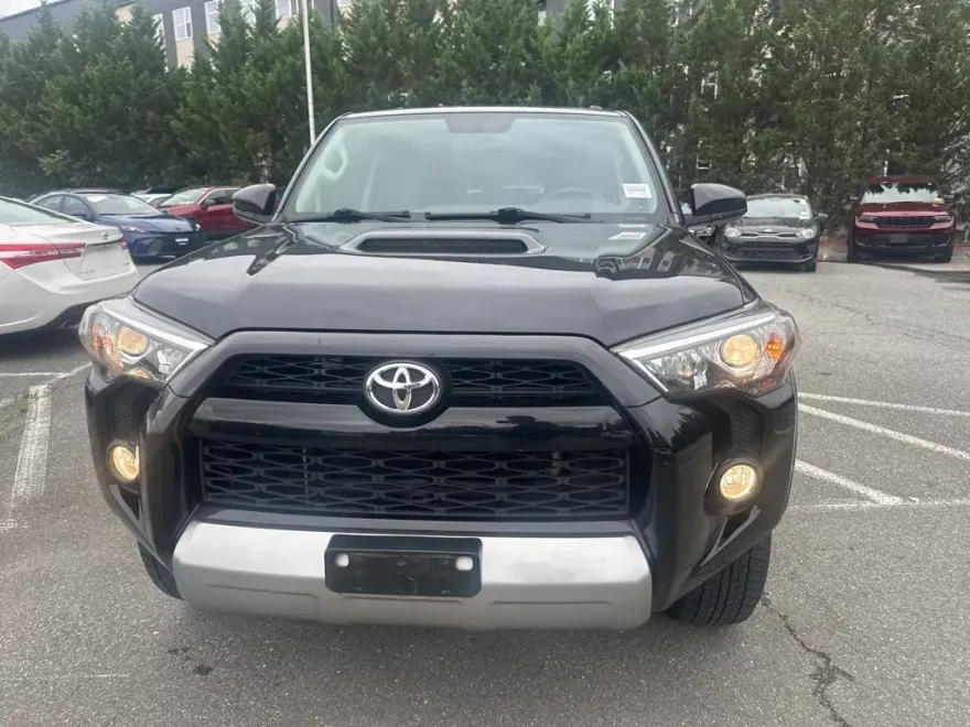 2019 Toyota 4Runner TRD Off-Road photo 1