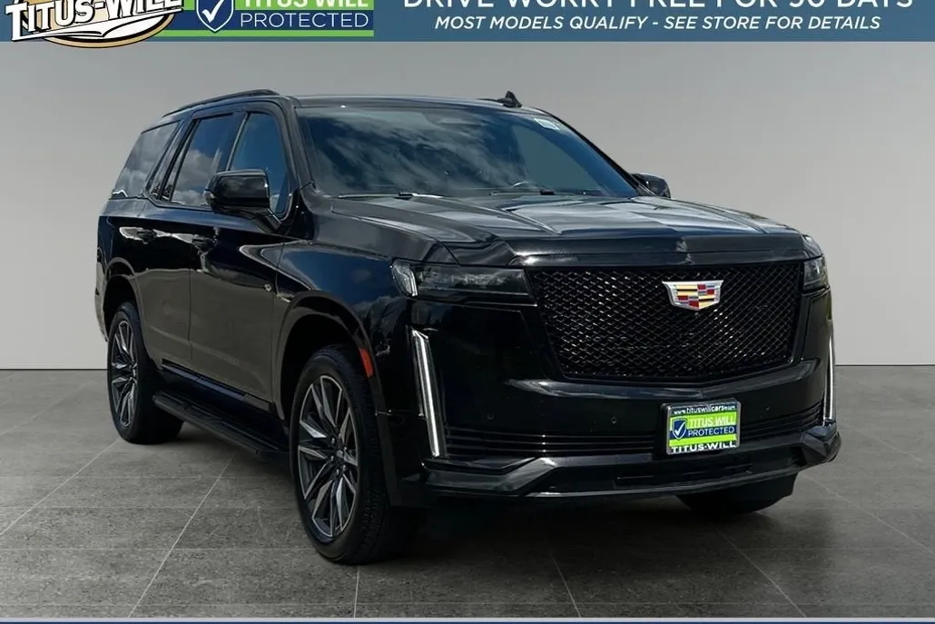 2023 Cadillac Escalade Sport photo 1