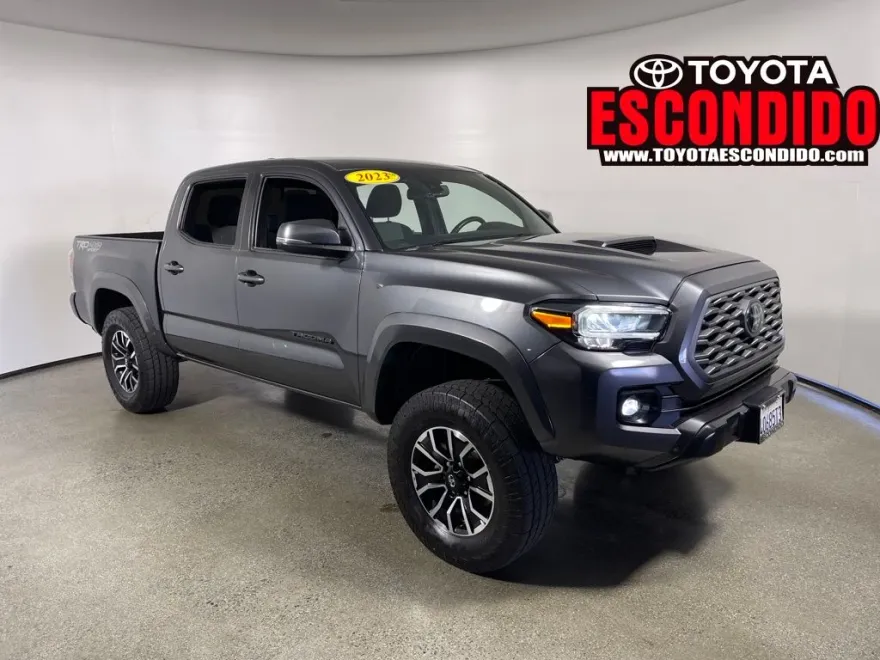 2023 Toyota Tacoma TRD Sport V6 photo 1