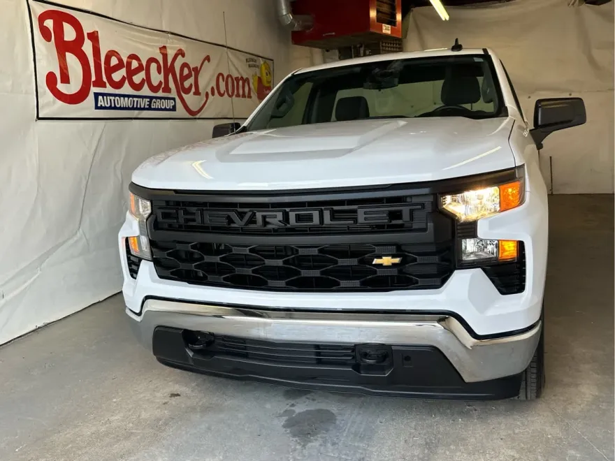 2024 Chevrolet Silverado 1500 Work Truck photo 1
