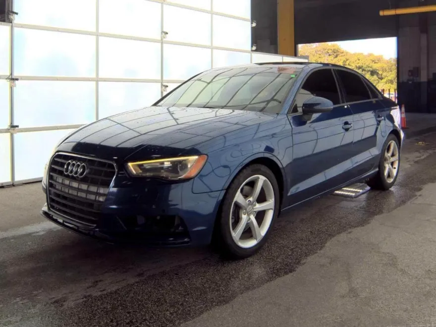 2016 Audi A3 Premium photo 1