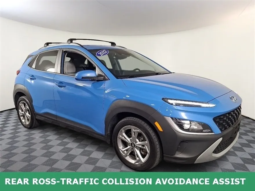 2022 Hyundai Kona SEL photo 1