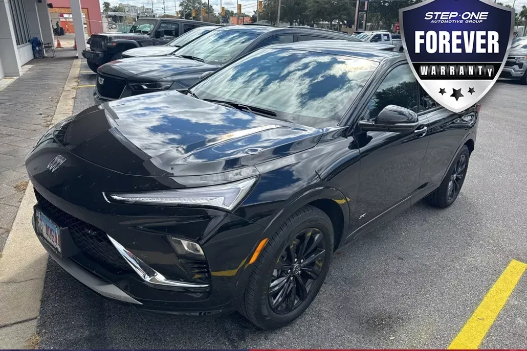2025 Buick Envista ST photo 1