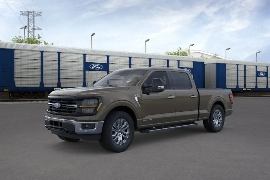 2025 Ford F-150 XLT photo 1