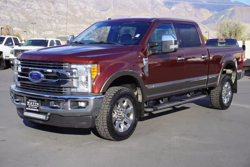 2017 Ford F-250 Lariat photo 1