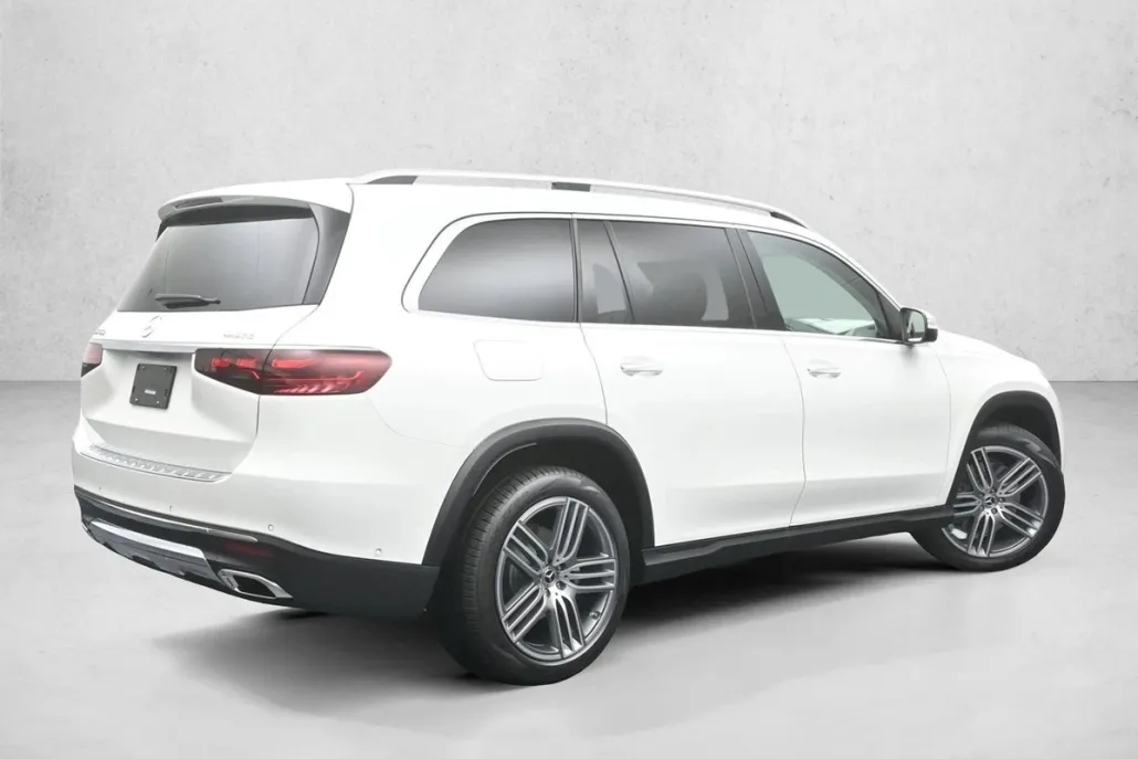 2025 Mercedes Benz GLS 450 4MATIC photo 1