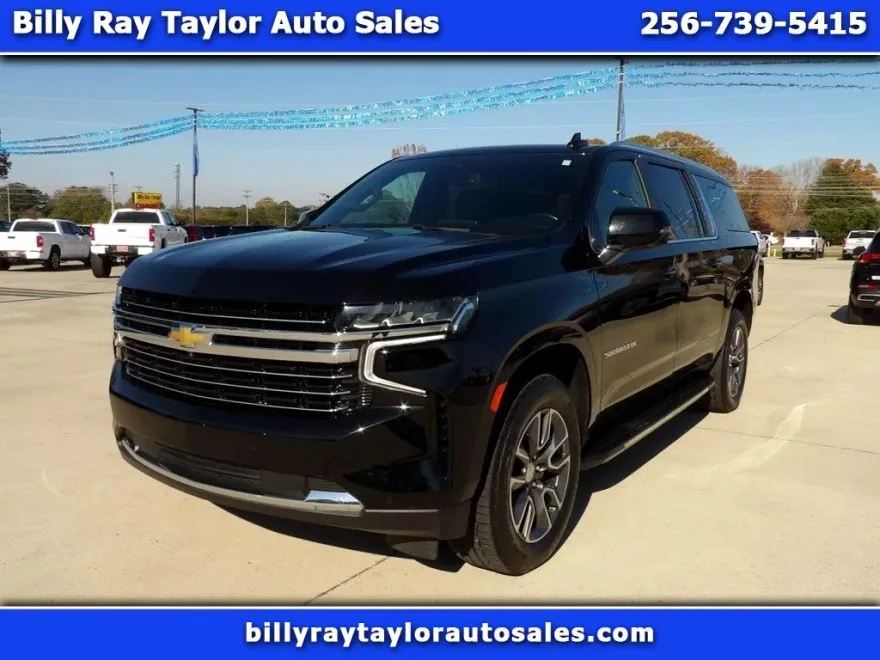 2022 Chevrolet Suburban 1500 LT photo 1