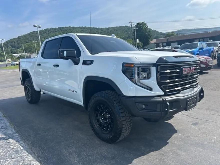 2024 Gmc Sierra 1500 AT4X photo 1