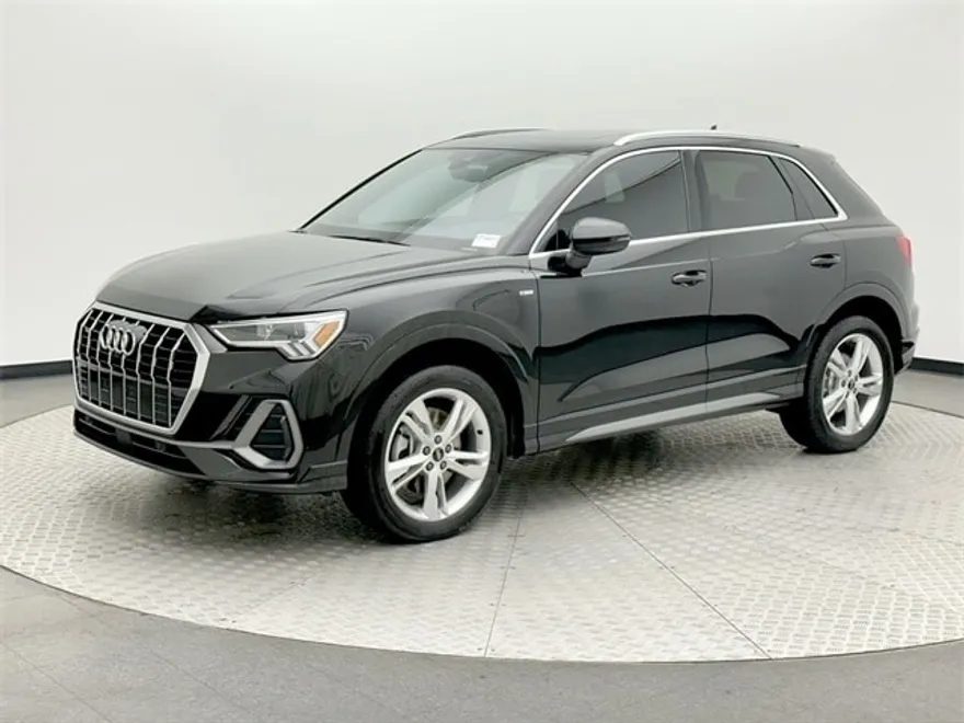 2023 Audi Q3 Premium Plus S line photo 1
