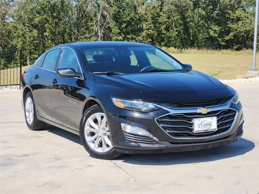 2023 Chevrolet Malibu 1LT photo 1
