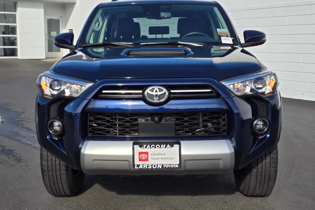 2024 Toyota 4Runner TRD Off-Road Premium photo 1