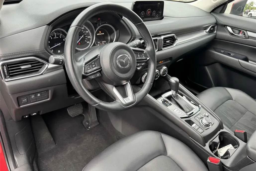 2020 Mazda CX-5 Touring photo 1
