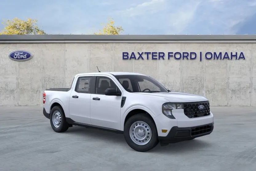 2025 Ford Maverick XL photo 1