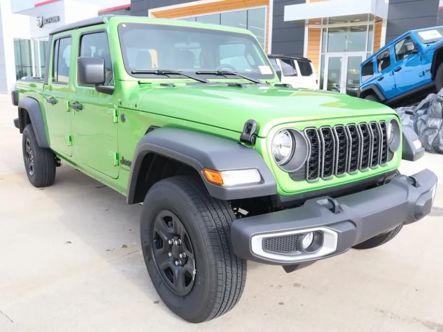 2025 Jeep Gladiator Sport photo 1