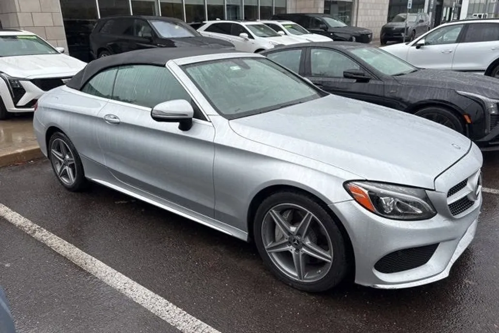 2017 Mercedes Benz C 300 photo 1