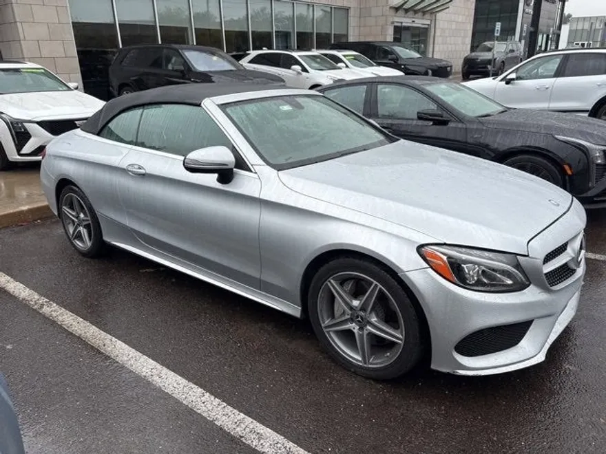 2017 Mercedes Benz C 300 photo 1
