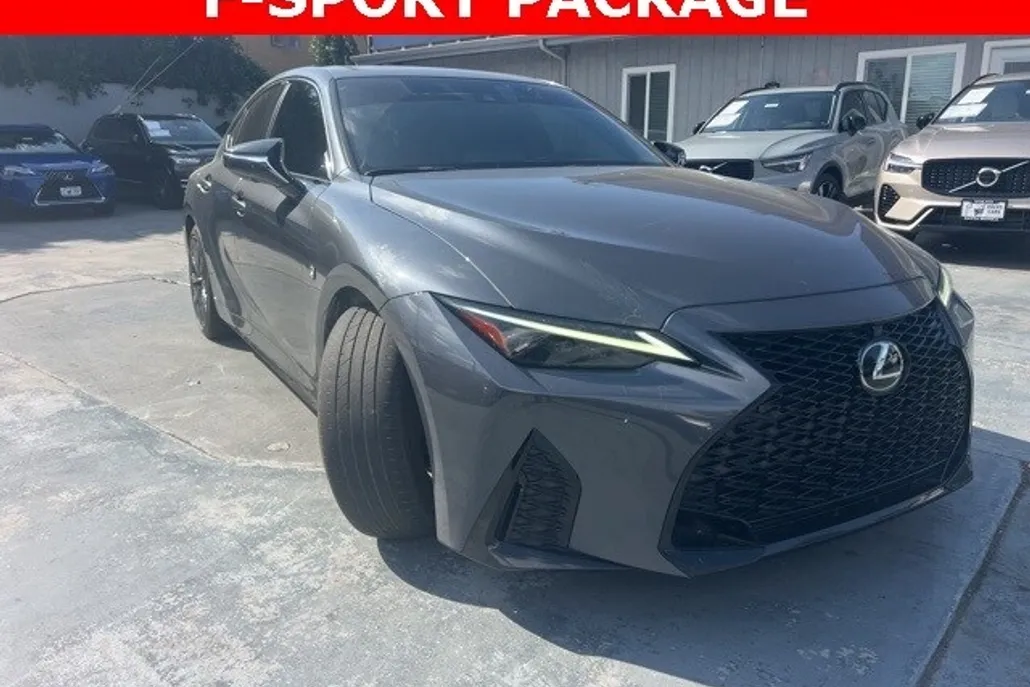 2023 Lexus IS 350 F SPORT photo 1