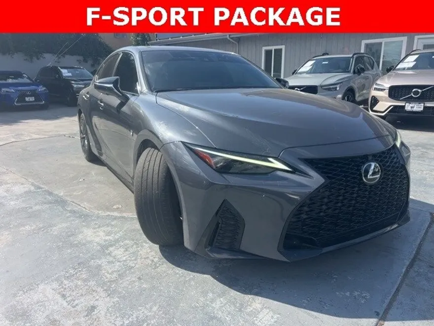 2023 Lexus IS 350 F SPORT photo 1