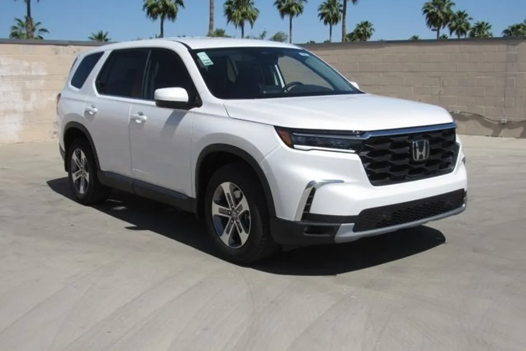 2025 Honda Pilot EX-L photo 1