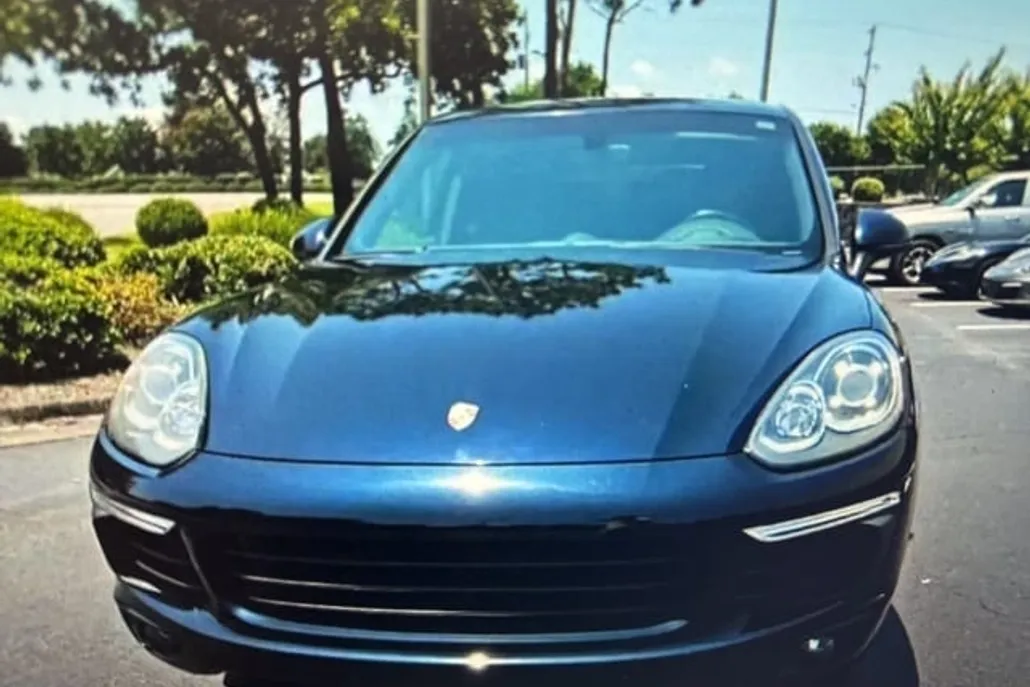 2018 Porsche Cayenne Base photo 1