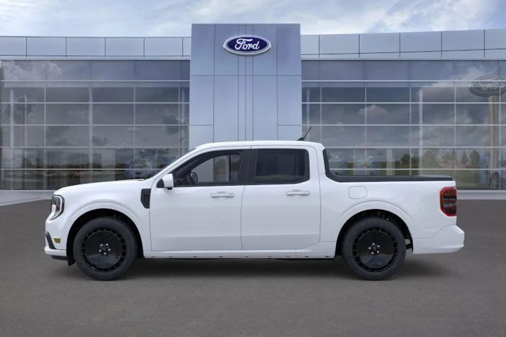 2025 Ford Maverick photo 1