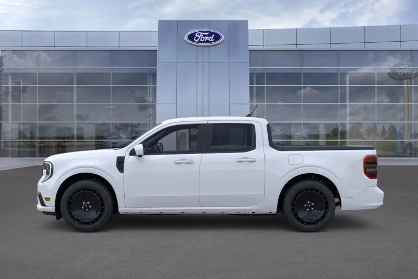 2025 Ford Maverick photo 1