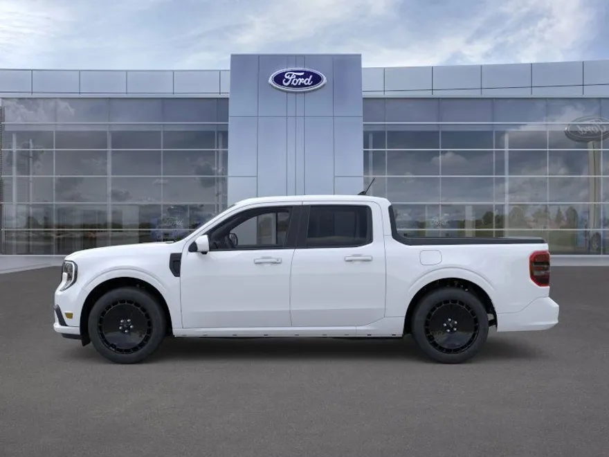 2025 Ford Maverick photo 1