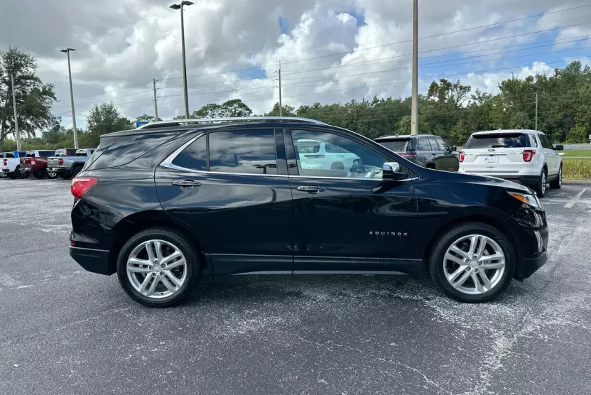 2019 Chevrolet Equinox Premier photo 1